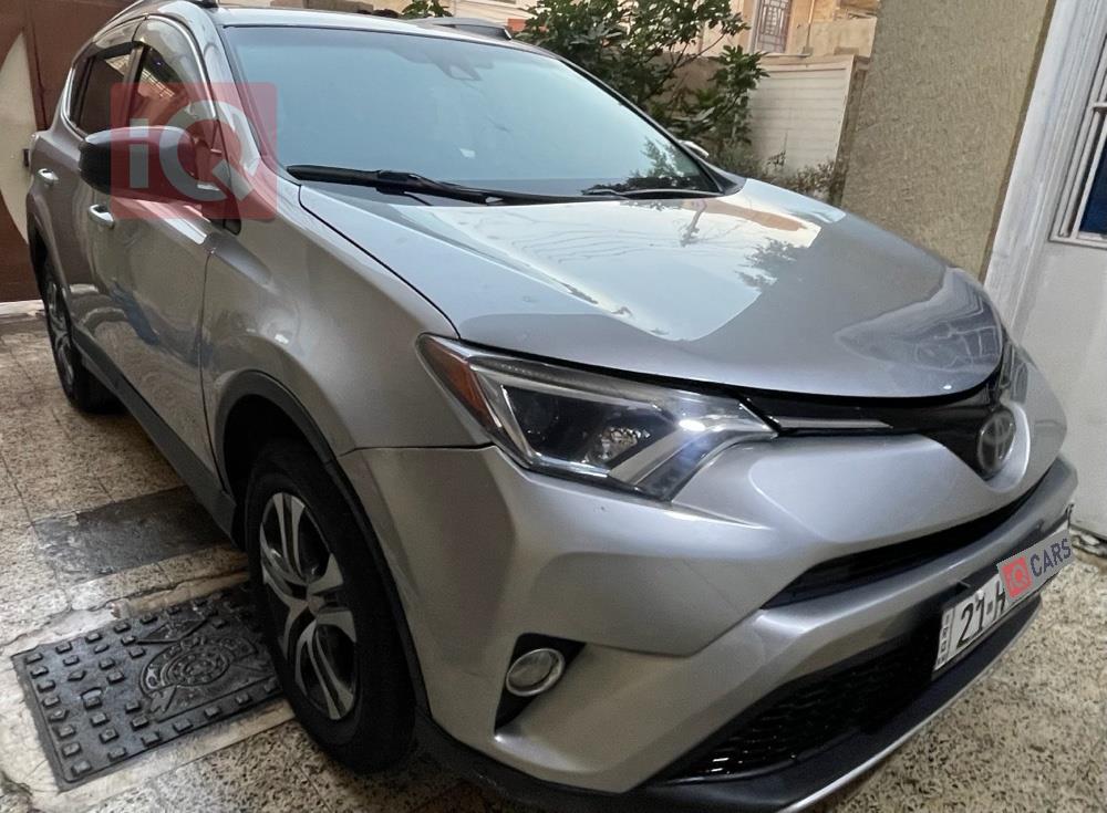 تۆیۆتا ڕاڤ 4